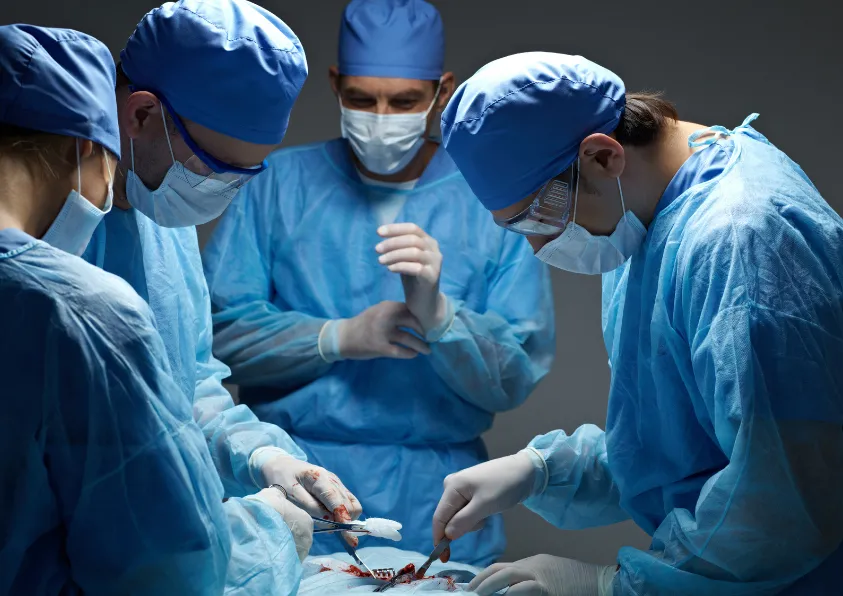 Vale a pena fazer mais de uma cirurgia ao mesmo tempo